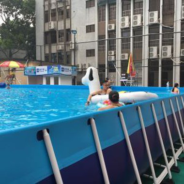 PVC-stentide bassein